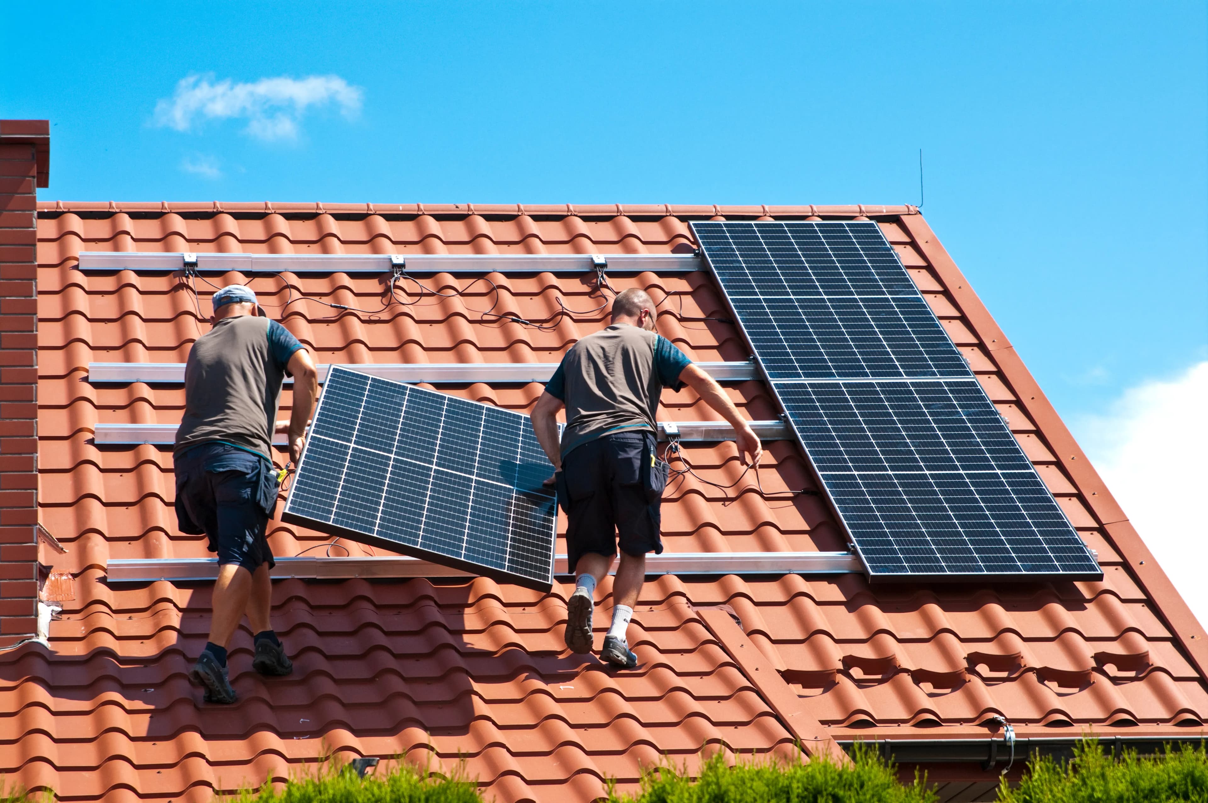Kosten und Ersparnis: Was eine Solaranlage in Braunschweig oder Wolfsburg wirklich bringt